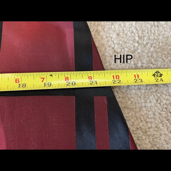 D22_JS COLLECTION. Crimson red/black plaid maxi skirt - Picture 10 of 12